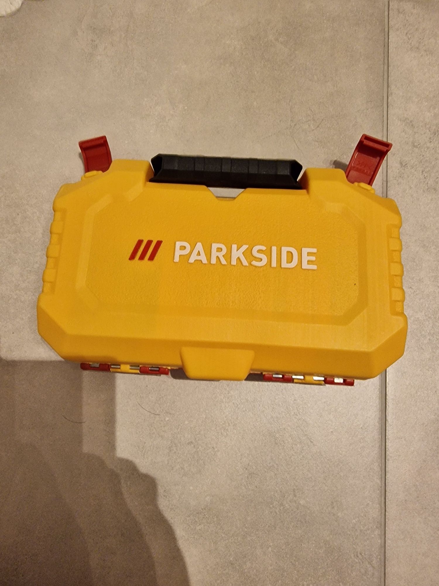 PARKSIDE® śrubokręt elektryczny
Akumulatorowy wkrętak 4 V, PASD 4 C3,