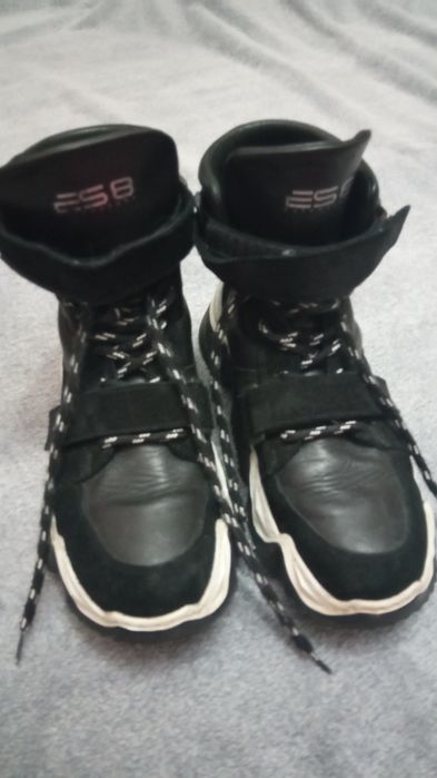 Кросівки-хайтопи жіночі ES8 шкіряні