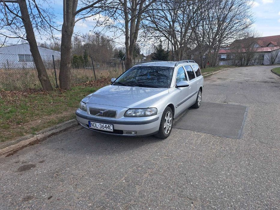 VOLVO v70 2.4T 200KM Benzyna + LPG 2000r