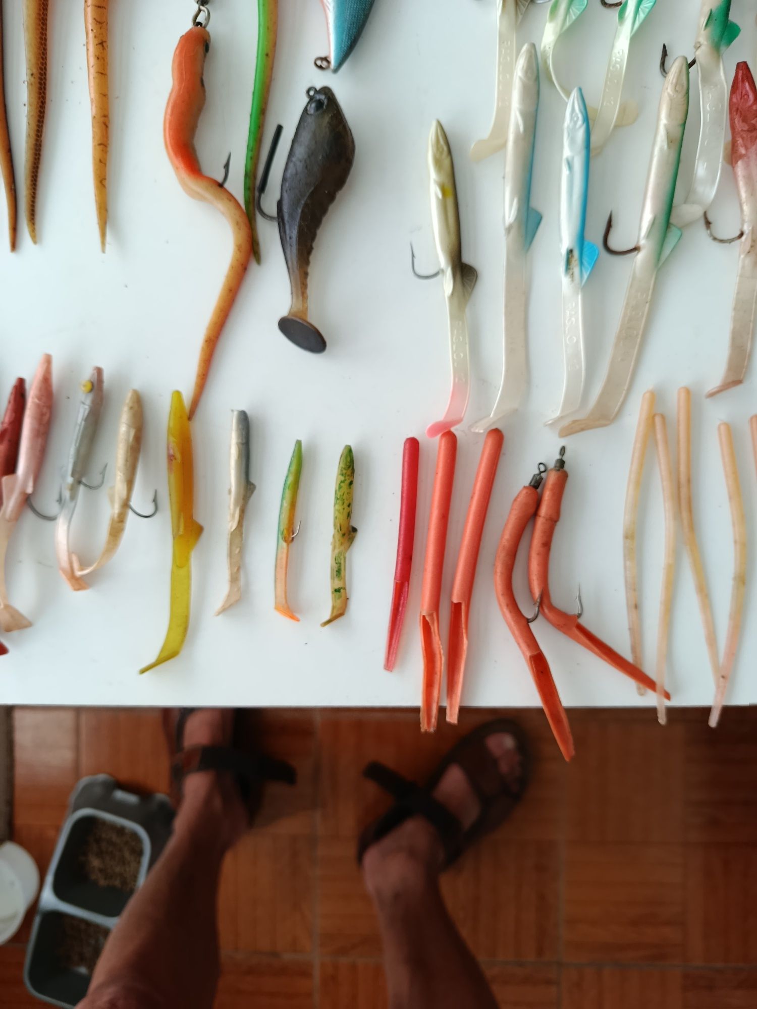 Sortido iscos para pesca ao corrico