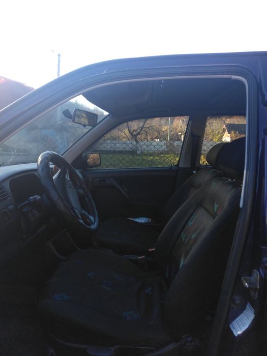 Гольф3  1.6 інжектор 97 рік