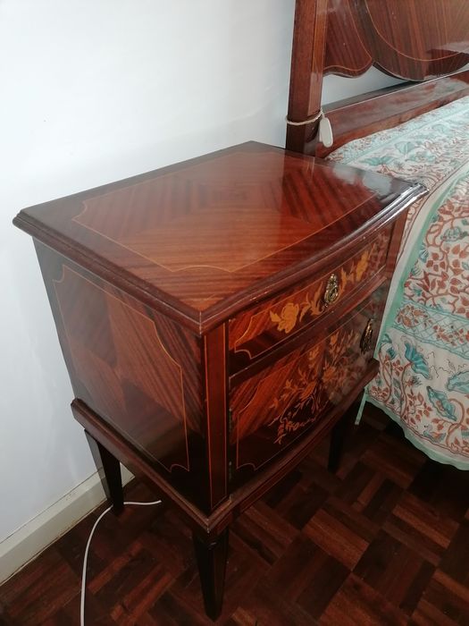 Mobília com embutidos