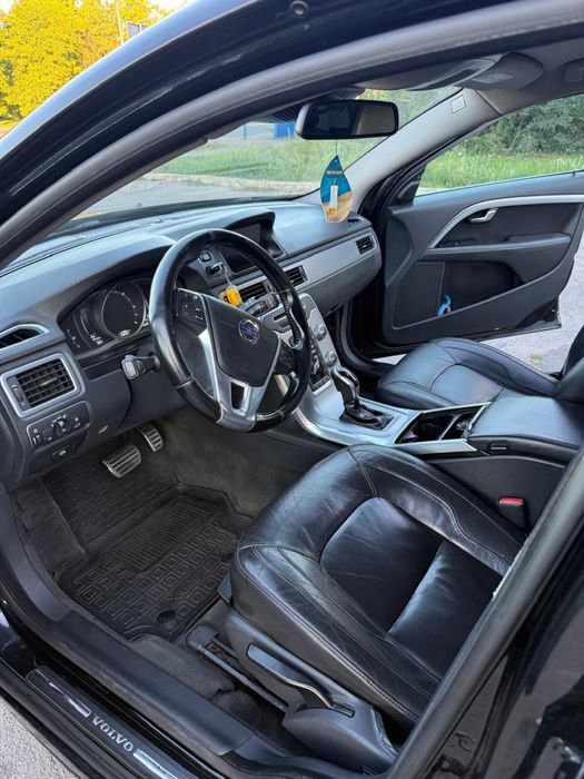 Продам Volvo V70 2015 року, 2.0 Дизель.