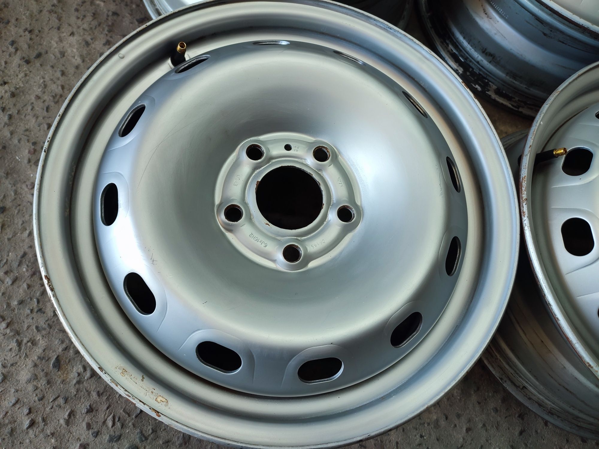 Диски 5/114.3 R16 Renault Traffic Daster Opel Vivaro
