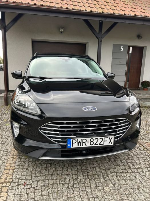 Ford Kuga Full wersja 4x4 hybryda