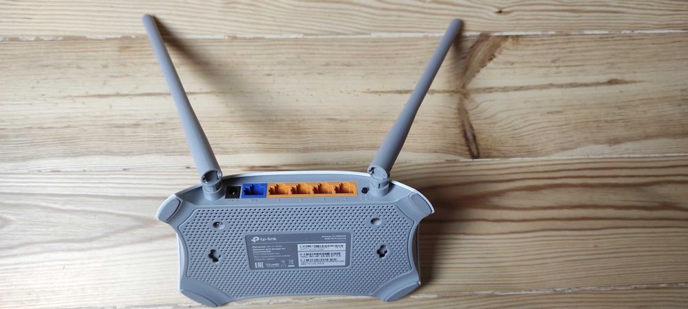 Маршрутизатор Wi-Fi роутер TP-LINK TL-WR840N У відмінному стані Якість