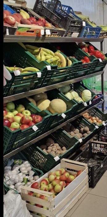 Металева стійка - вітрина доя фруктів та овочів