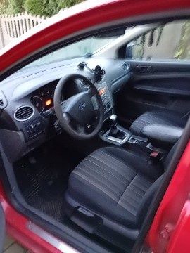 ford focus 1,6 benzyna kombi