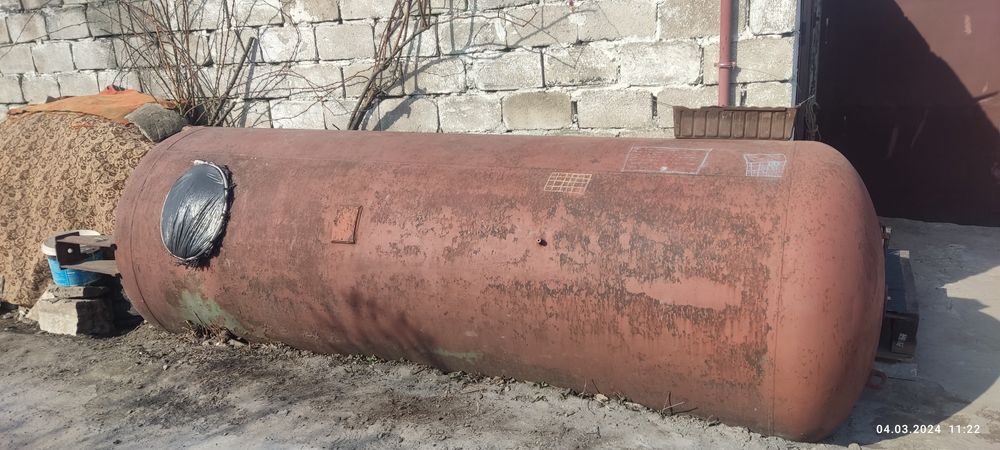 Продам ёмкость металлическую