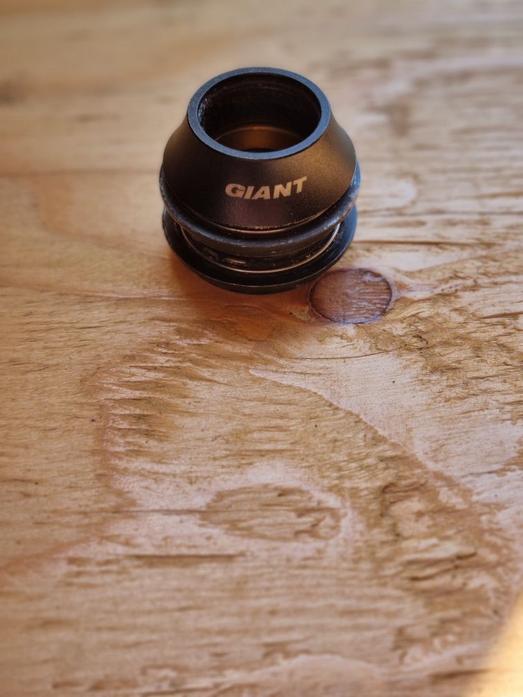 Рульова колонка Giant