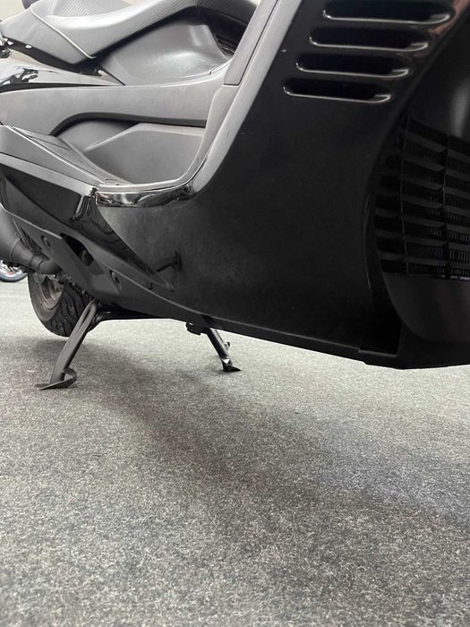Максі-Скутер Suzuki Skywave 250S CJ46A 2012