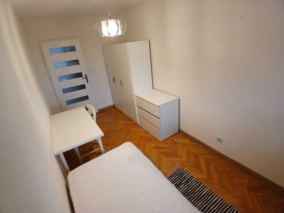 Wynajmę pokój do końca czerwca osobie młodej/ studiującej