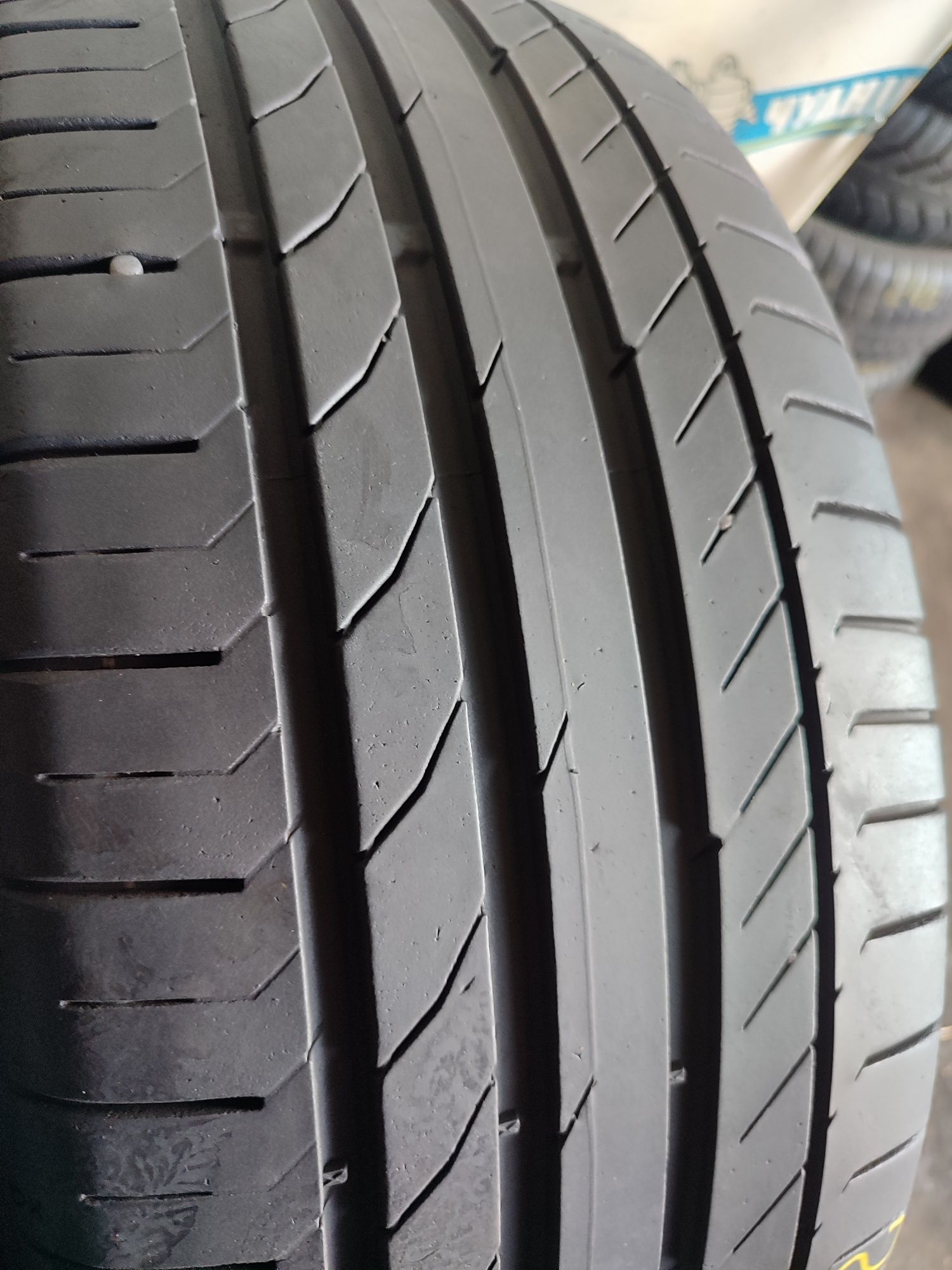 Шини continental 235 50 r18. 23-й рік