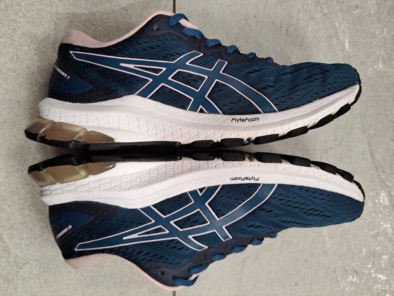 Buty Asics Gt-Xuberance 2 rozm. 40 do biegania
