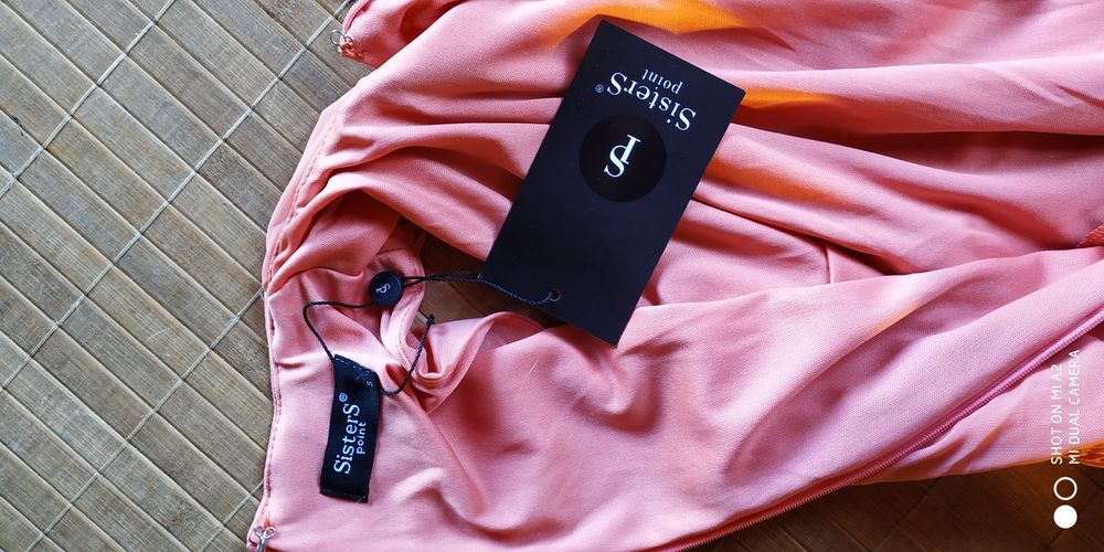 Новое брендовое платье