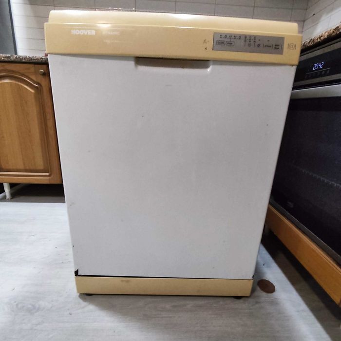 Máquina de Lavar Louça.