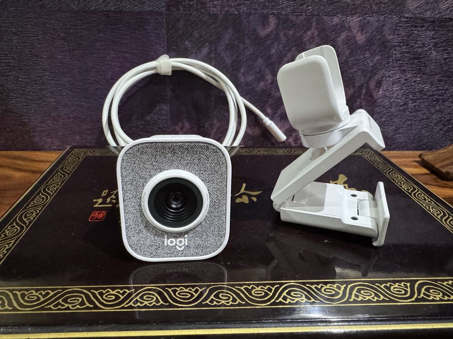 Logitech StreamCam USB-C Full HD – Como Nova, Branca