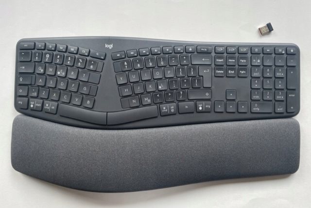 klawiatura membranowa logitech ergo k860 qwerty opis