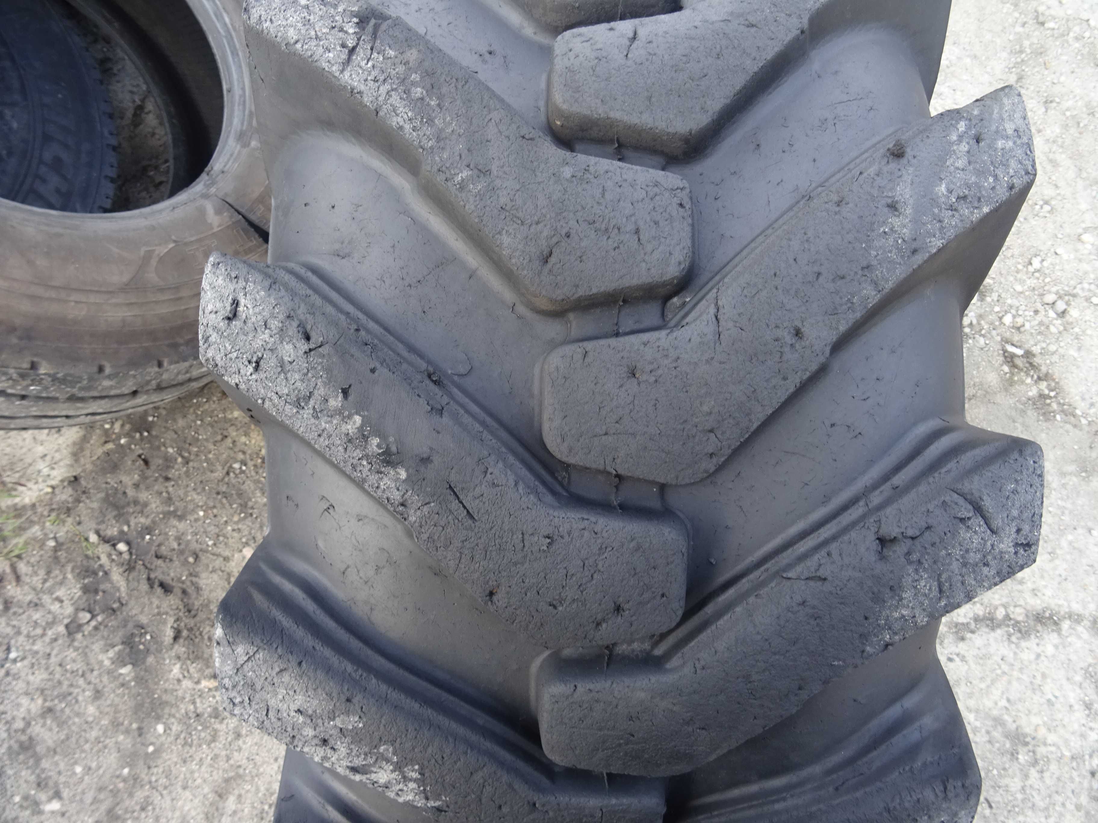 Opona 18-19.5 CAMSO Tractionmaster 4L-R4 16PR (950 netto)