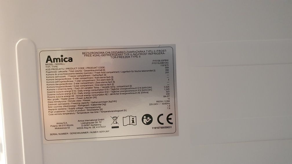 Lodówka AMICA FY5139.3DFBXI Side by Side No frost 177cm Czarna