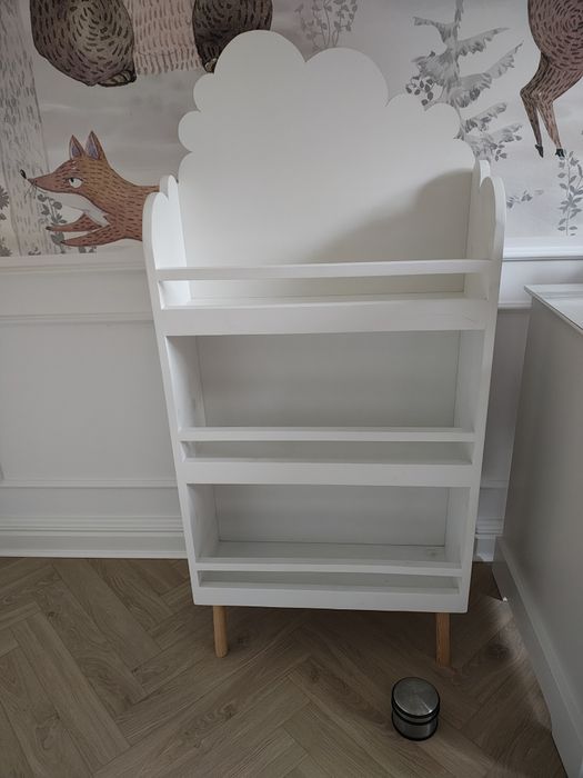 Regał na książki chmurka :)