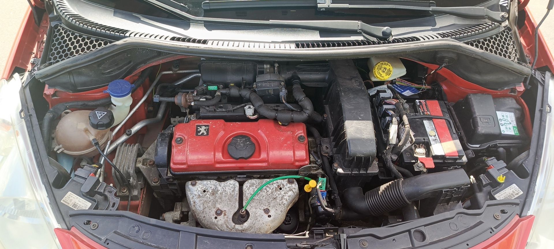 Peugeot 207 1.4 benzyna