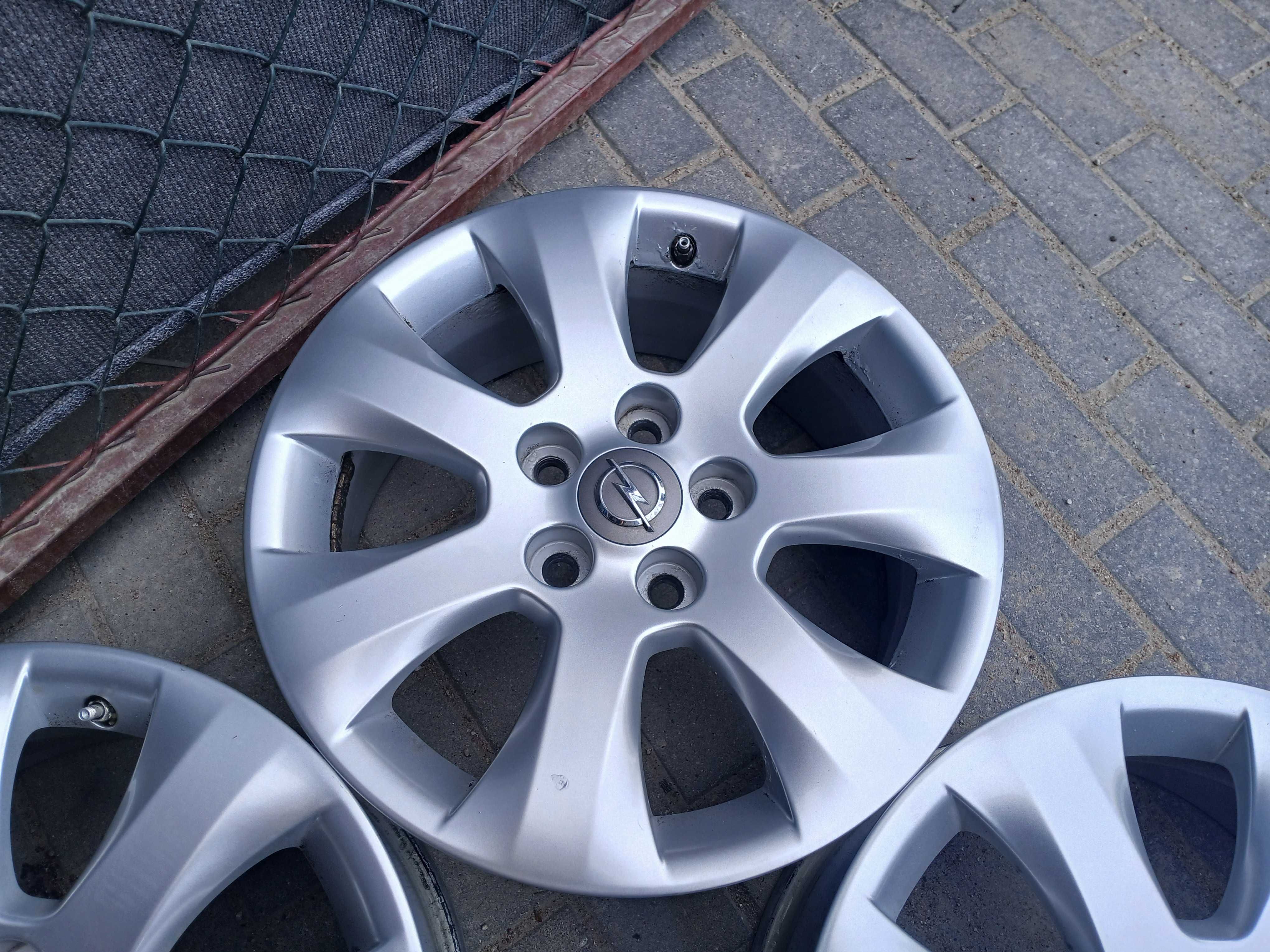 4x felgi R17 5x120 Opel Insignia A I z czujnikami TPMS Vw Transporter