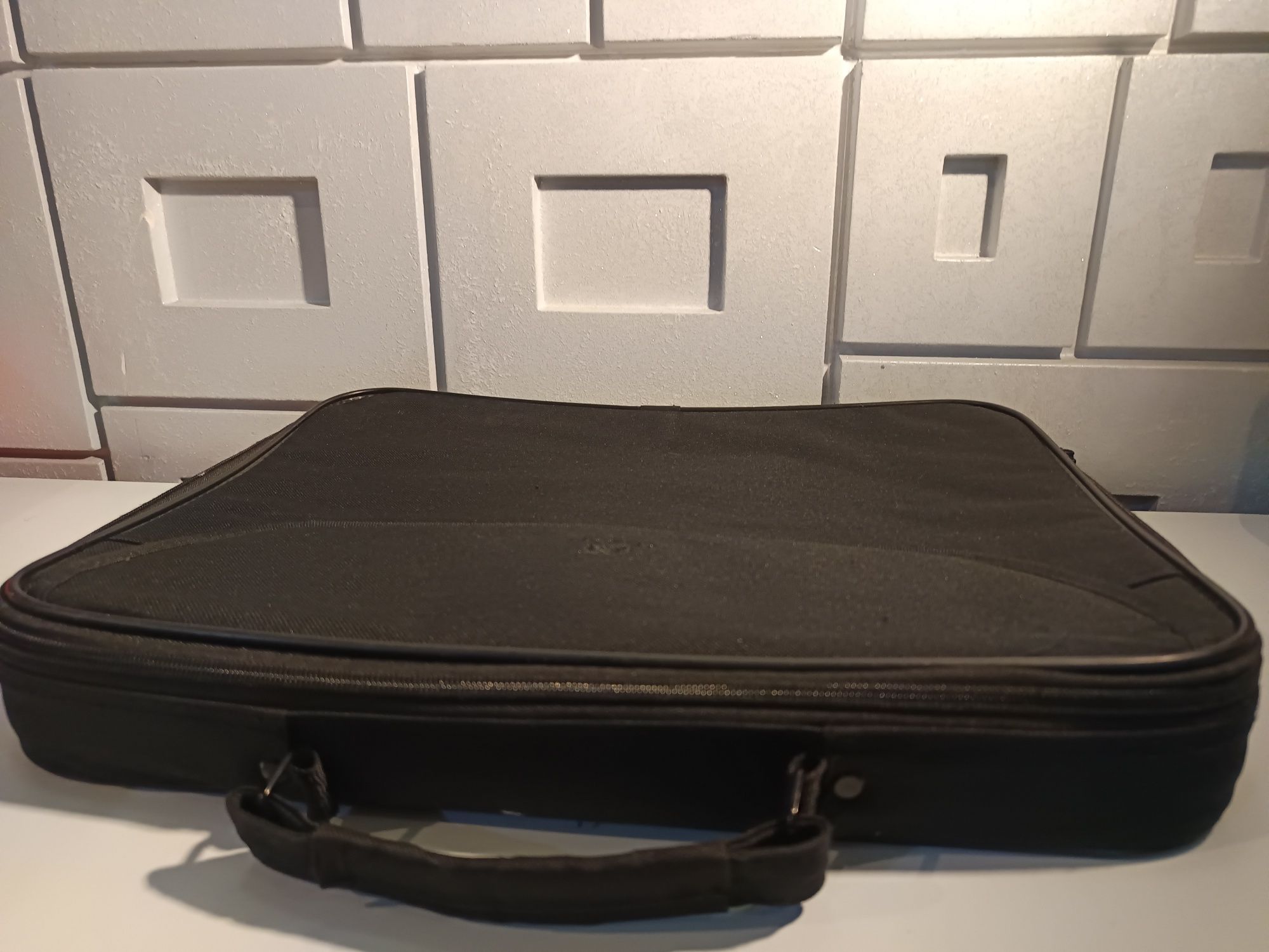 Torba na laptopa