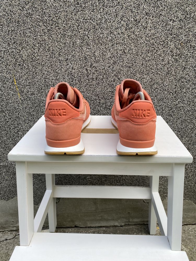 Оригінал кросівки Nike Internationalist Premium 828404-602 40р 25,5см