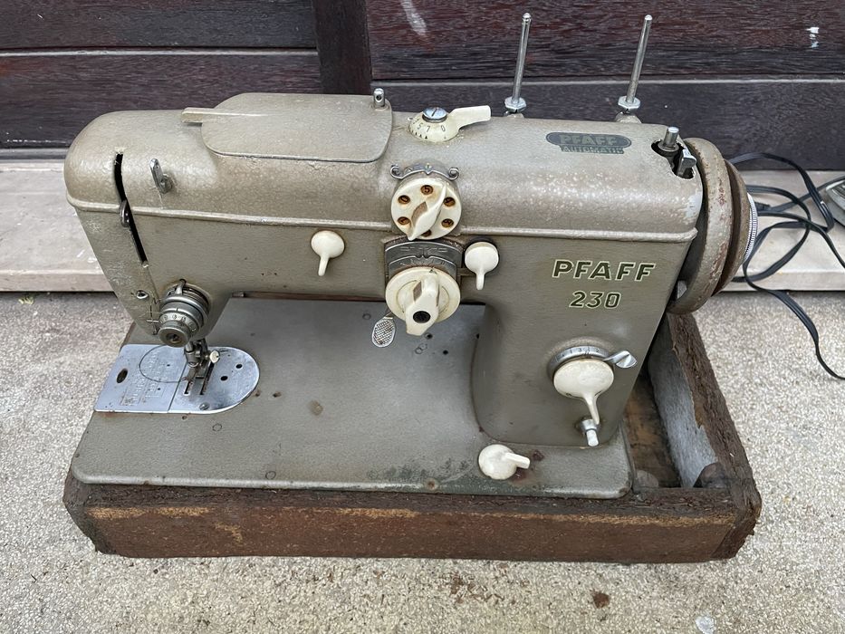 Maquina de costura pfaff 230 automatic