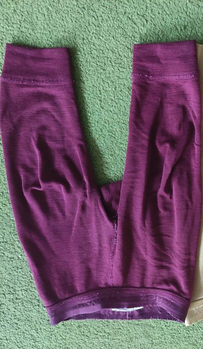(E) Bordowe legginsy z wełny merino rozmiar 68 wełna merino
