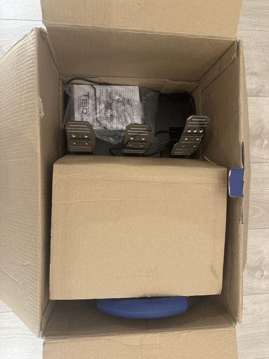 Kierownica Thrustmaster T150 pro + pedały T3PA |  FF + realistyczny ze