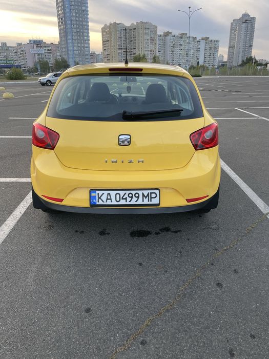 Seat ibiza 2011р 1.4