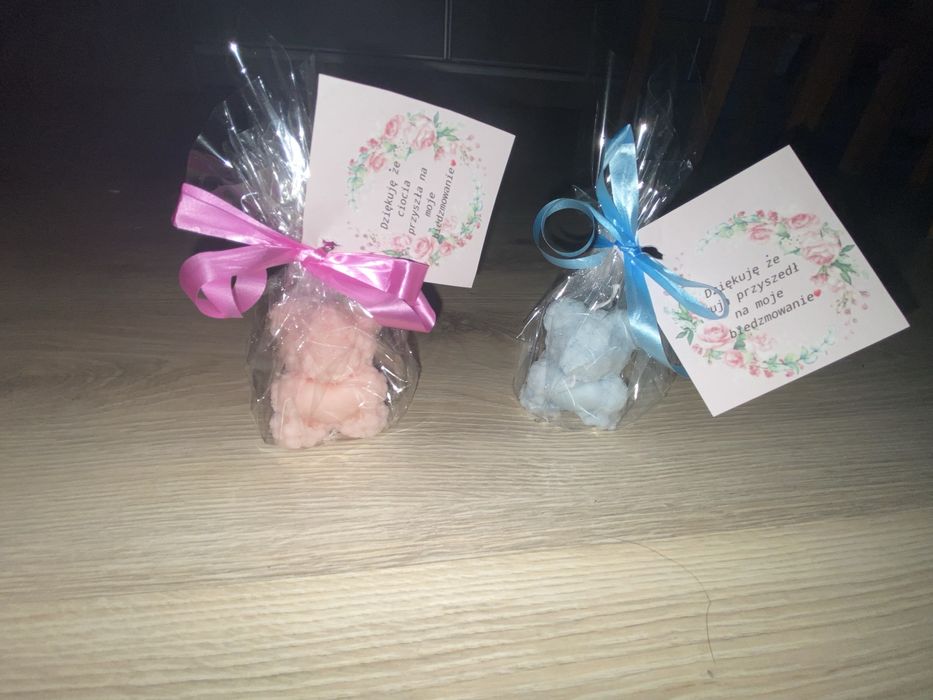 Podziękowania dla gości – misie z wosku sojowego