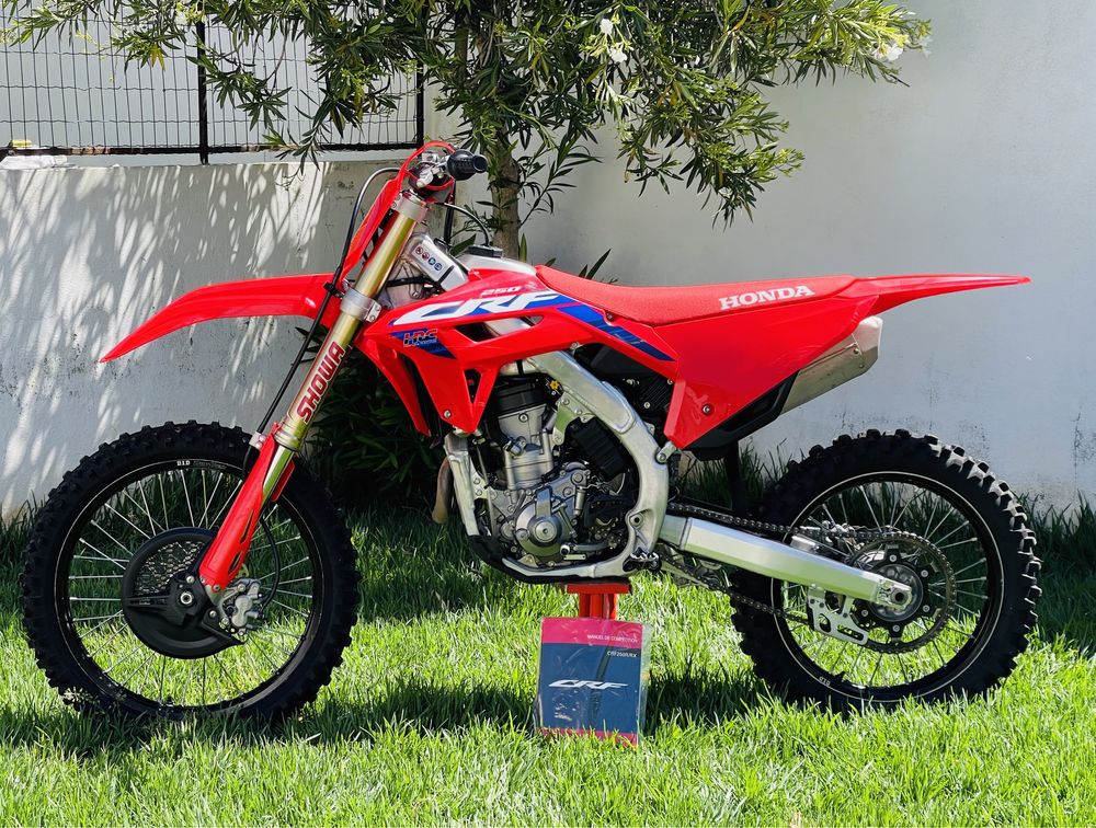 Honda CRF 250r 2022 - como nova