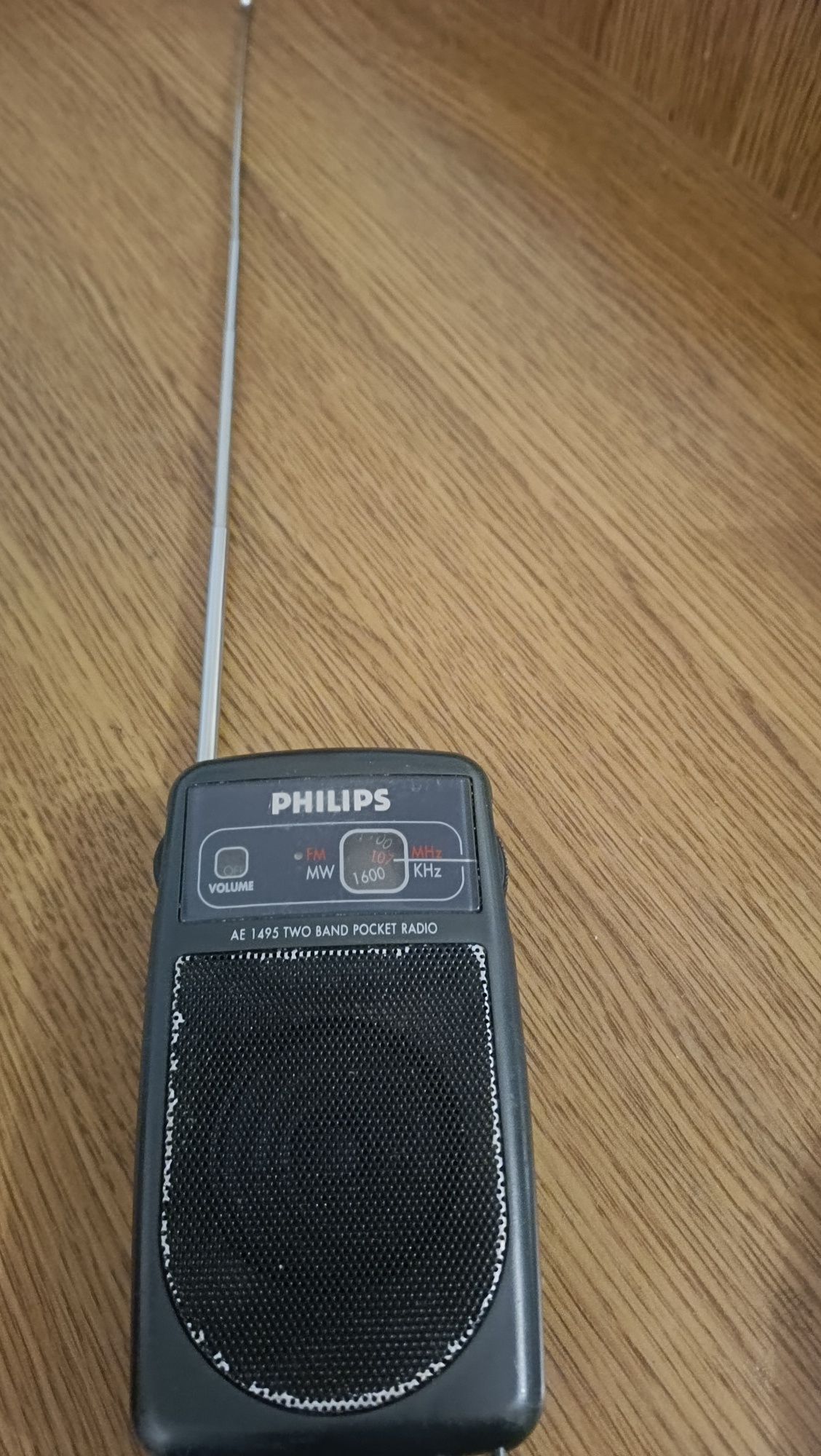 Радио PHILIPS 1985 года