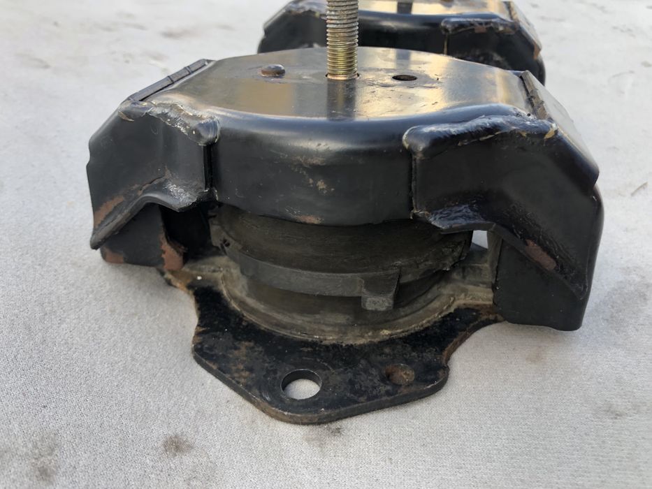 Подушка двигателя Mitsubishi Pajero Wagon Паджеро Вагон 2000-2019