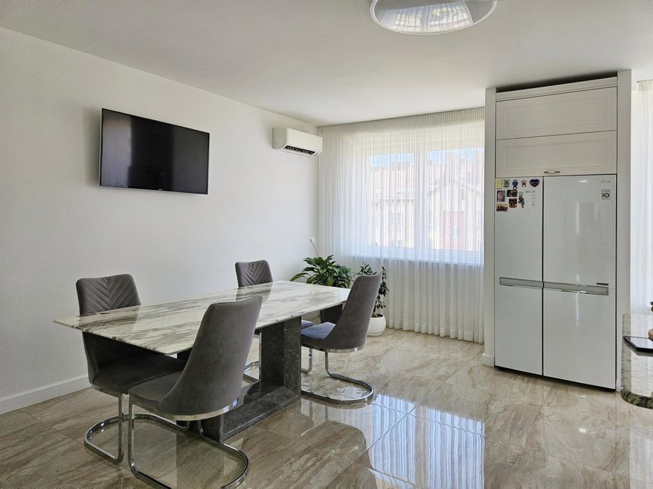 Продаж великої 3к квартири для сім'ї, з гаражем