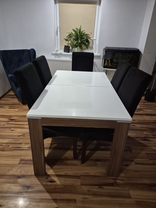 Stół biały połysk do jadalni