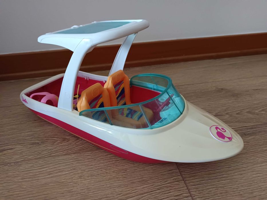 Barco/iate da Barbie