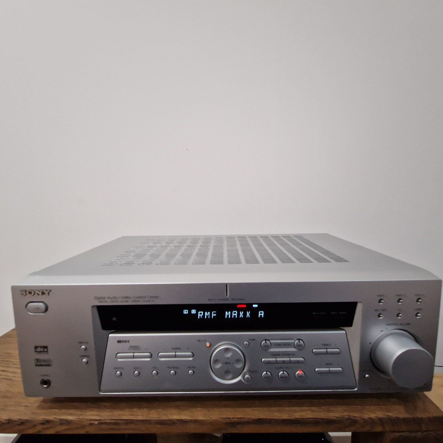 Amplituner Sony str-de585