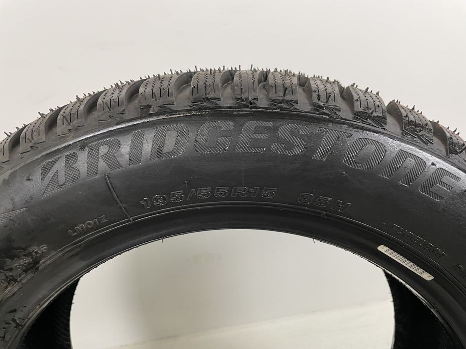 195/55R15 85H Bridgestone Blizzak LM001