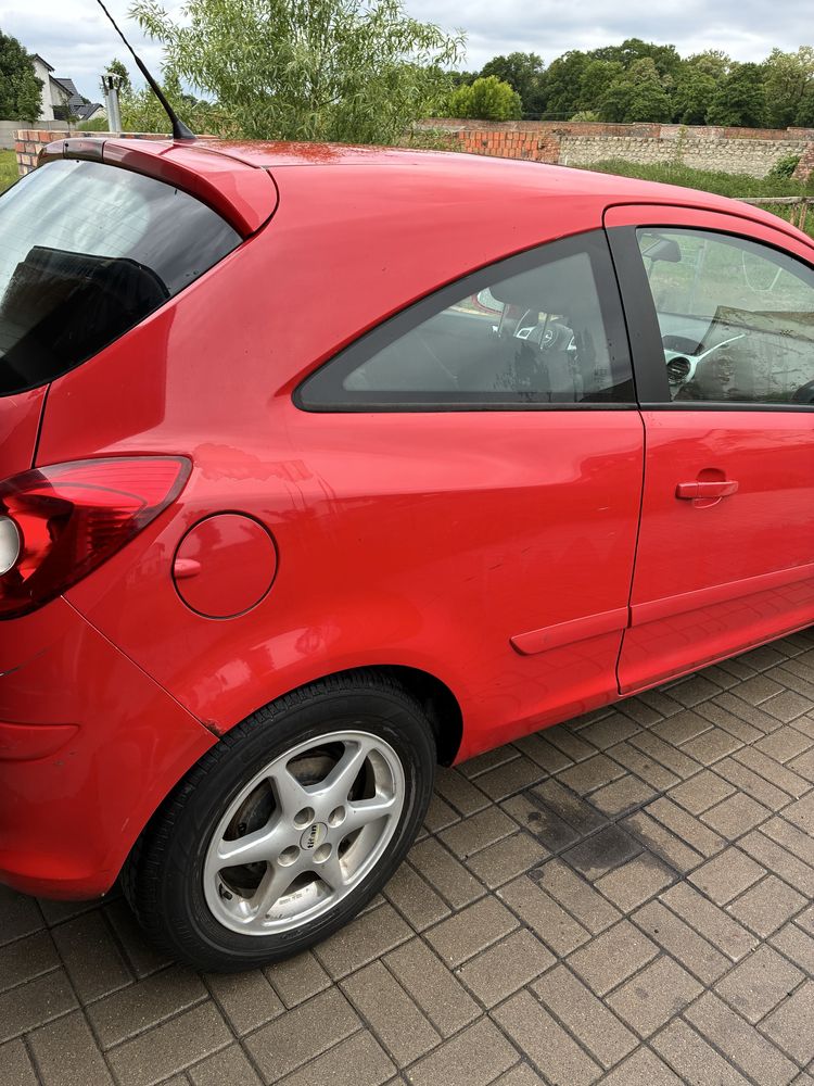 Opel Corsa c 2006 poj. 1.4