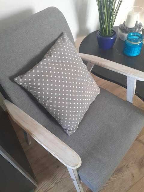 Fotele Lisek + stolik  PRL  Lis retro