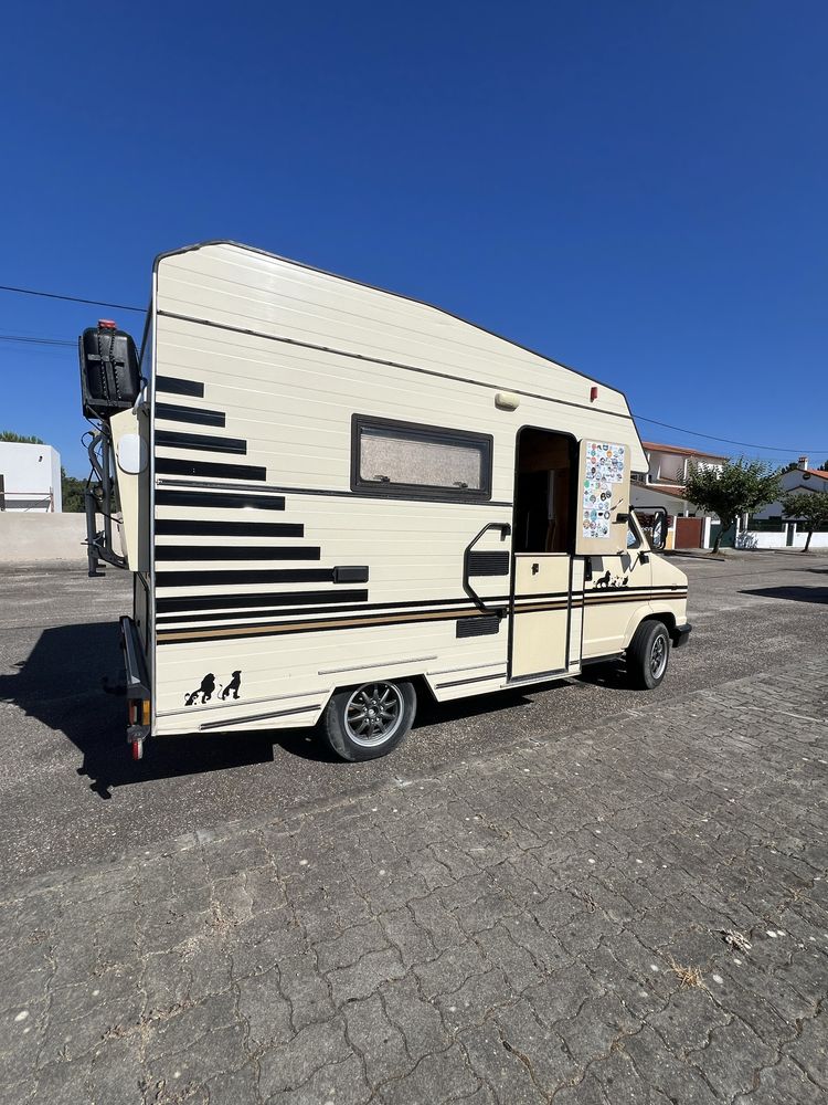 Autocaravana - fiat ducato 2.5D curta 5.20M - 5 pessoas
