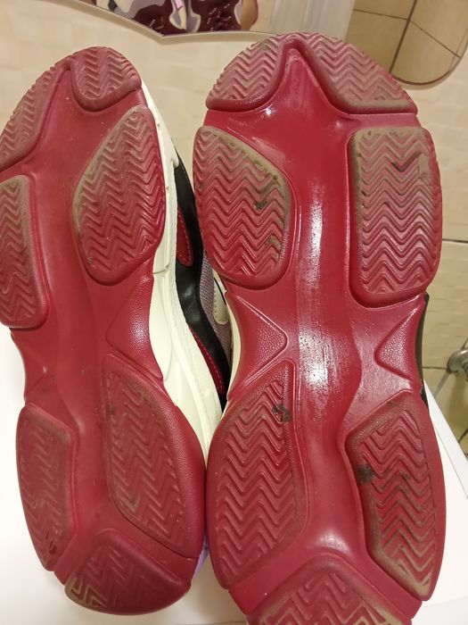 Кроссовки женские демисезон