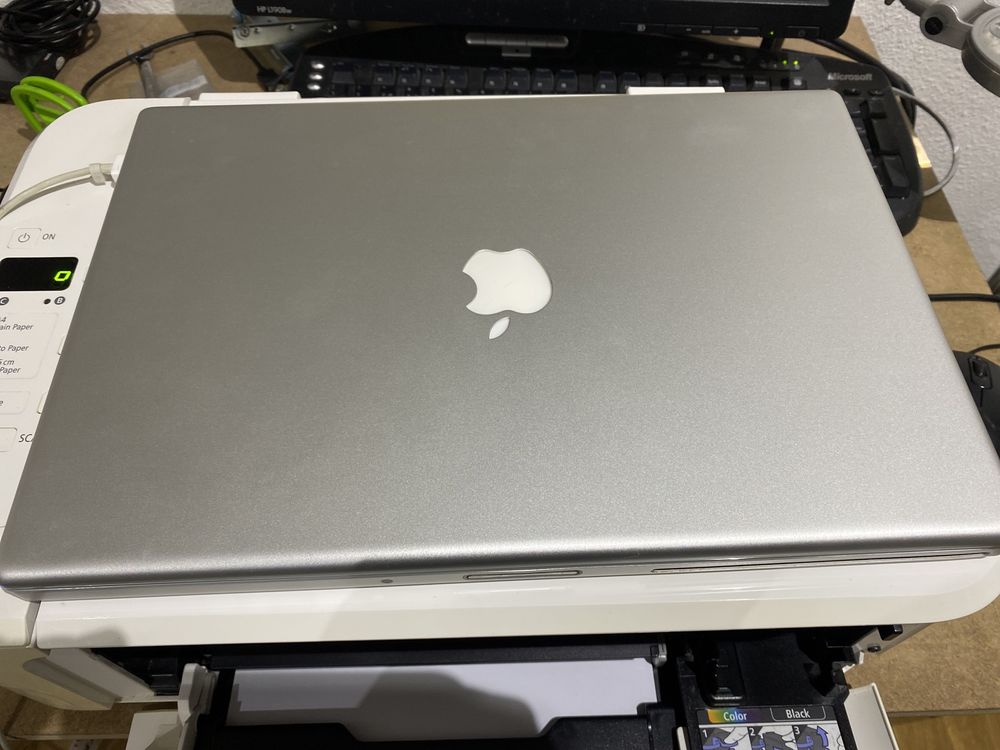 Macbook Pro A1211 modelo de 2006 em excelente estado