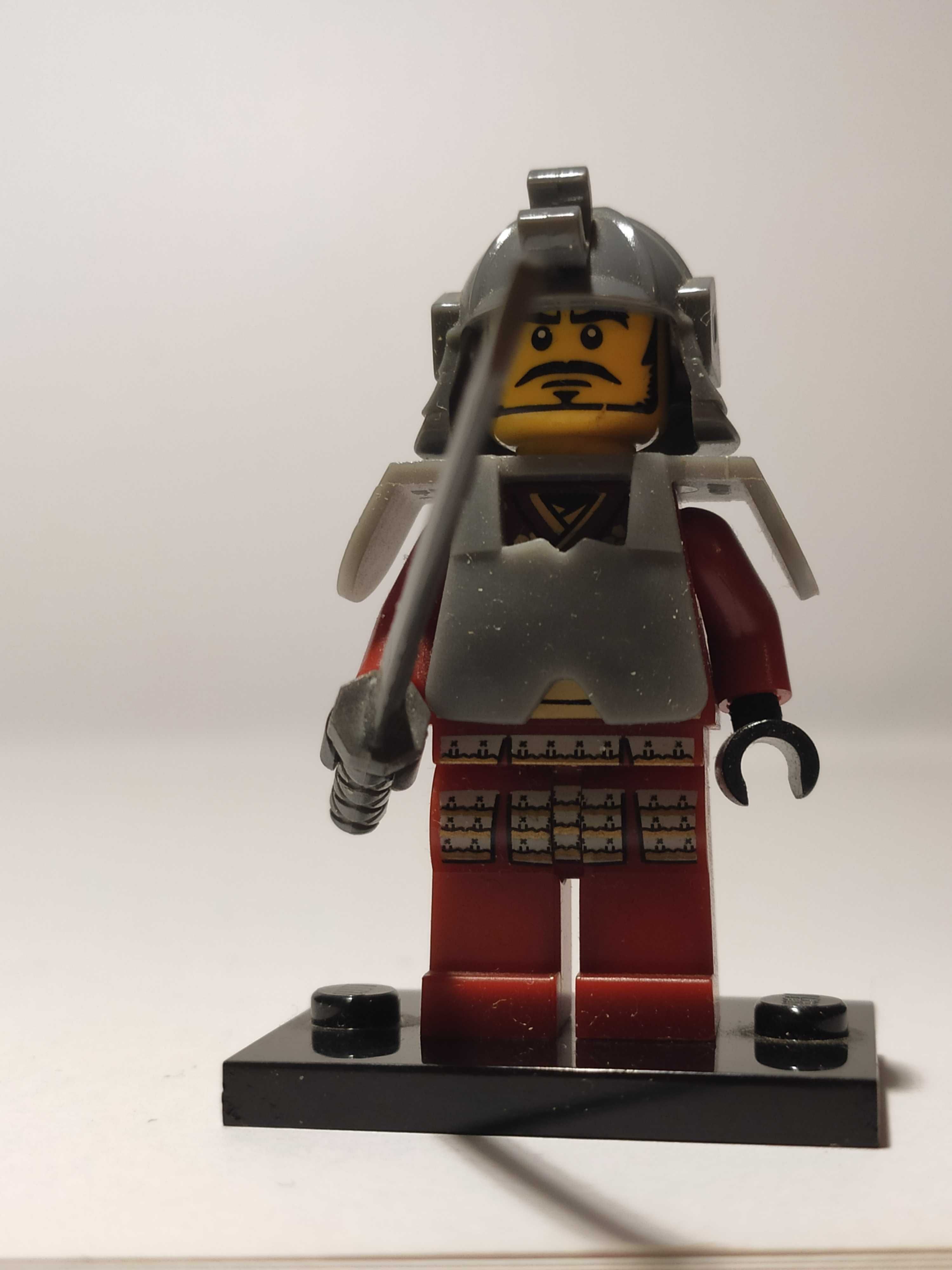 LEGO minifigurka samurai