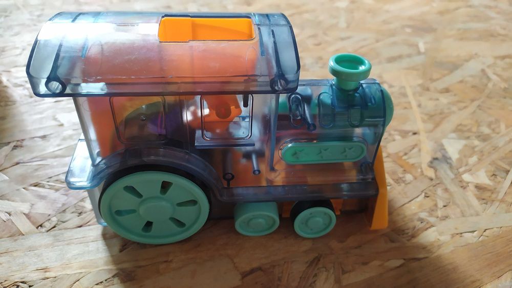 Дитячий поїзд доміно