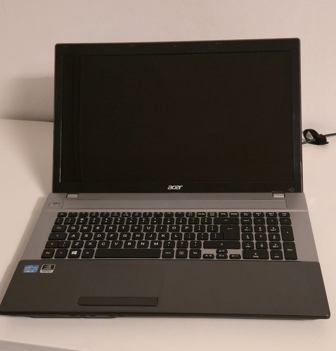 Acer aspire V3-771G GeForce intel SSD Wi-Fi 5ghz